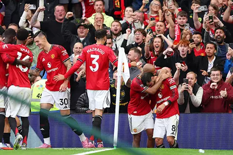 موسم الوداع.. كيف يخطط يونايتد لتقليص فاتورة الرواتب الضخمة؟